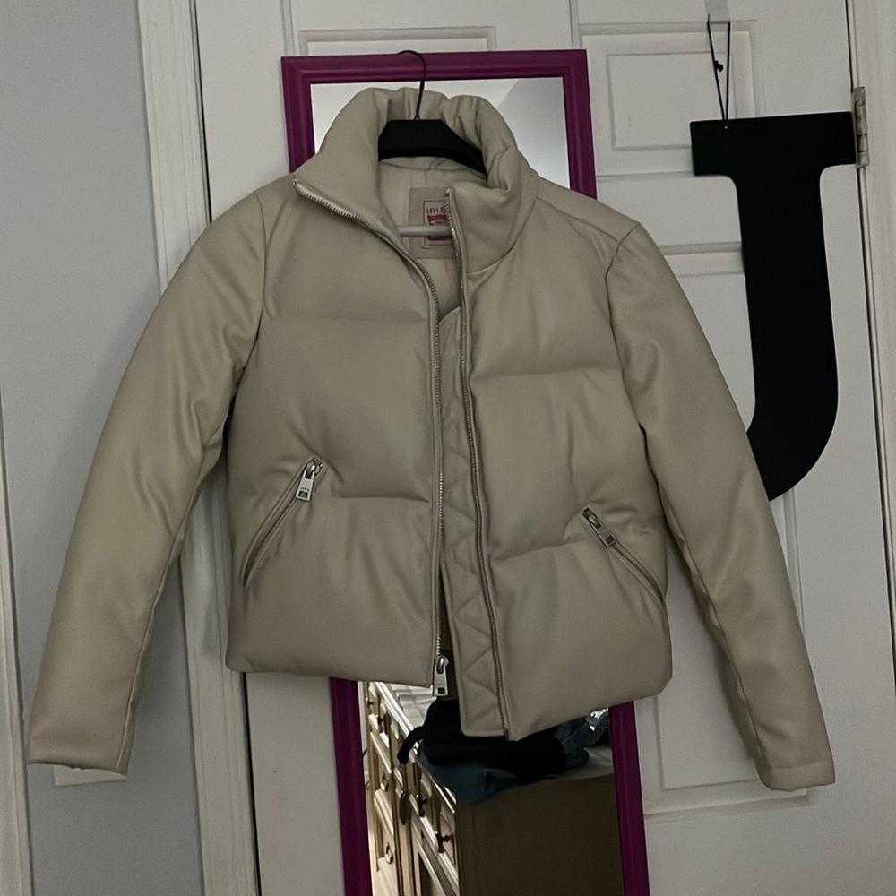Levi’s womens winter jacket in cream. Leather puffer. Brand new- Never worn!